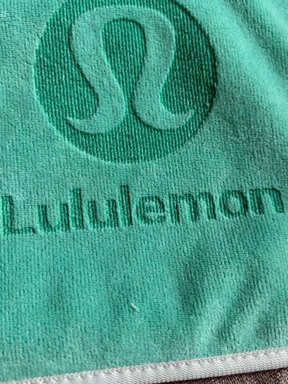 Lulu Teal hand towel